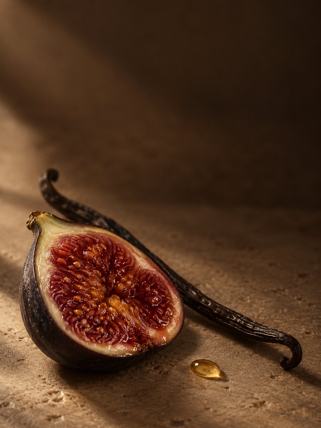 Fig & Vanilla scent mood with ripe fig and warm vanilla tones